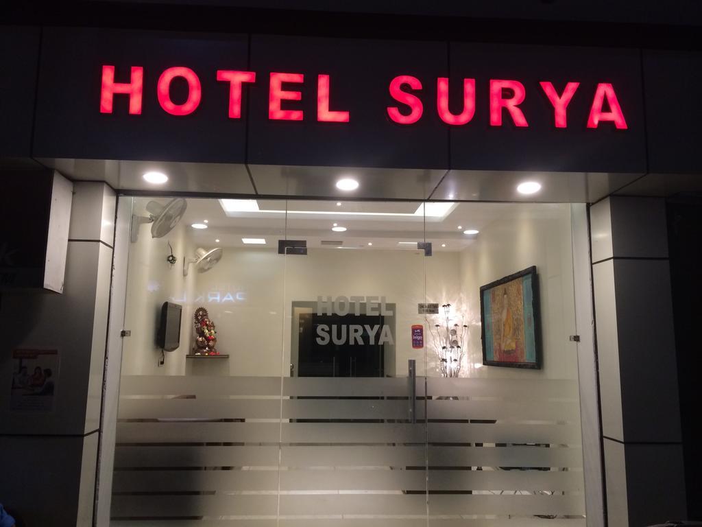 Hotel Surya Haldwāni Eksteriør billede